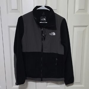 The North Face Women's Retro Denali Jacket Size S